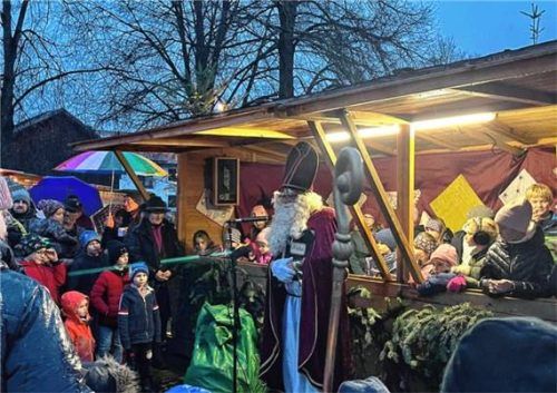 Am Wochenende findet zum 20. Mal der Adventsmarkt in Obertaufkirchen statt. Foto Sutherland