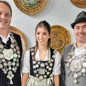Gespanntes Warten auf Königsproklamation bei Griesstätter Schützen