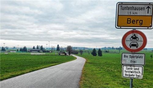 Auf dieser Straße sind nach Angaben von Gemeinderätin Dr. Anna Fernández Diarte zahlreiche Autos zu schnell unterwegs. Foto Stache