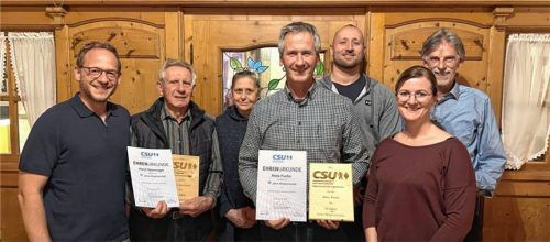 Bei der Ehrung: (von links) Michael Sitzberger, Horst Spannagel, Iris Knobelspies, Alois Fuchs, Andreas Klinghuber, Veronika Reitschuh, Rüdiger Thust.Foto Tobias Spindler, AK POL Rosenheim