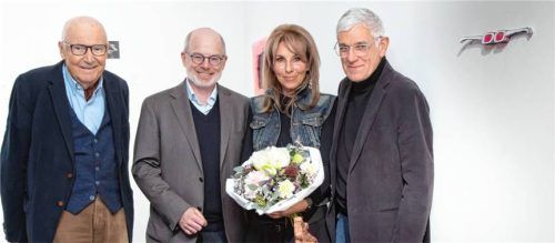 Bei der Eröffnung: Friedrich von Daumiller, Dritter Bürgermeister Michael Anner sowie Inge Fricke und Georg Klampfleuthner vom „Kulturförderverein Georg Klampfleuthner“. Foto berger