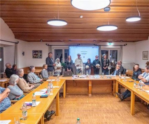 Besonderer Besuch im Gemeinderat.Foto  Flug