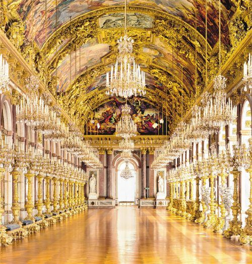 Blick in die große Spiegelgalerie auf Herrenchiemsee.Foto Bayerische Schlösserverwaltung Herrmann/Pfeuffer/Scherf