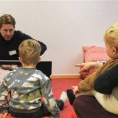 Viele Lesepaten luden zum Zuhören ein