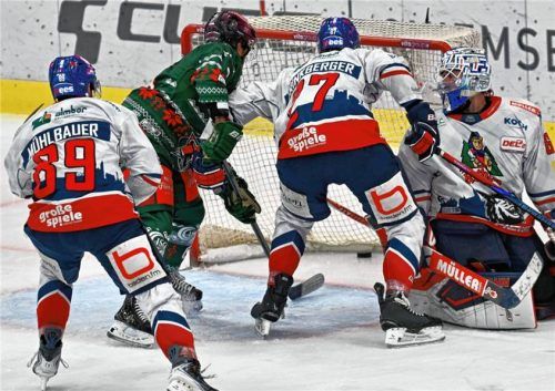 Das 1:0 durch Lukas Laub: Der Rosenheimer Stürmer machte seinen zweiten Saisontreffer.