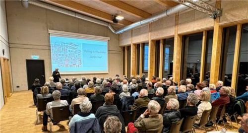 Das Interesse am Vortrag „Schön hier“ von Alois Juraschek war groß. Foto Gemeinde Aschau