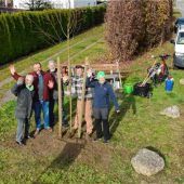 „Wir pflanzen einen Baum“
