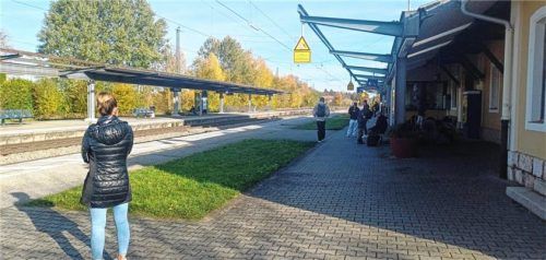 Der Überseer Bahnhof, wie er aktuell aussieht. Im Wartebereich fehlt weitgehend die Bedachung. Fotos Giesen