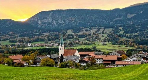 Die Gemeinde Samerberg ist auf dem Weg zur Wärmewende. Jetzt wurde der Fahrplan erläutert. Foto Deindl