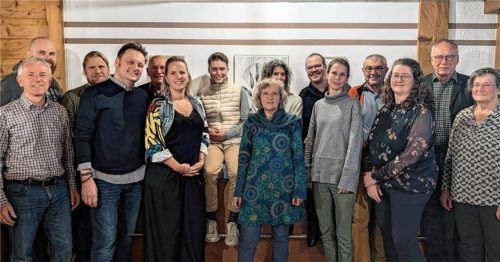 Die Kandidaten der Wählervereinigung SPD/ÜW Schechen. Ob ein eigener Bürgermeisterkandidat aufgestellt wird, ist noch offen. Foto Schmidt