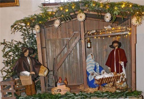 Die Krippe in der Pürtener Kirche kündet bereits vom Weihnachtsfest. Foto  Bachmaier