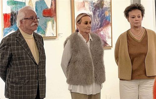 Die Künstler (von links) Johannes B. Schämann, Sabine Hetzer und Bernadette Möllmann. Foto RE