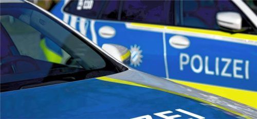 Die Polizei rückte mit einem Großaufgebot zu einer Wohnung in der Mühldorfer Hartgasse aus.Foto  dpa