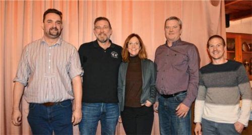 Die Spitzenkandidaten der CSU: (von links) Dr. Andreas Mader, Andreas Fritzenwenger, Bürgermeisterin und Bürgermeisterkandidaten Martina Gaukler, Michael Zillner und Sebastian Gehmacher. Foto Eder