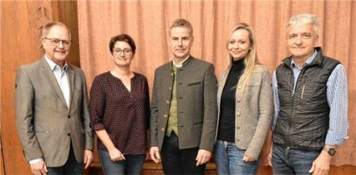 Die Top-Kandidaten der „Bürger für Marquartstein“: (von links) Thomas Halder, Katja Kink, Andreas Scheck, Ines Funkhauser und Hubert Götschl.