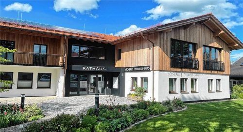 Die Verwaltungsgemeinschaft Breitbrunn hat eine „Tax-Compliance“-Richtlinie beschlossen und damit den Weg für ein „Tax-Compliance-Management-System“ geebnet, das steuerliche Pflichten systematisch absichern und Risiken für die Kommune verringern soll.Foto Kirchner