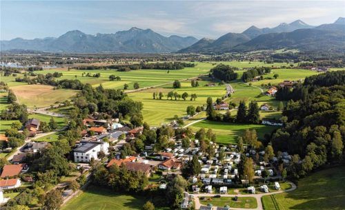 Die Zahl der Übernachtungen in Prien ist gestiegen. Beliebt sind die Campingplätze im Ort, wie hier Camping Hofbauer. Foto Berger