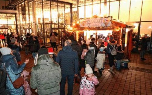 Donnerstag, Freitag und Samstag öffnet der Weihnachtsmarkt von 15 bis 21 Uhr, am Sonntag von 14 bis 20 Uhr. Foto stl
