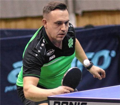 Dragan Seemann brachte den SV DJK Heufeld beim 4:0-Erfolg mit 1:0 in Führung.Foto Gerhard Erlich