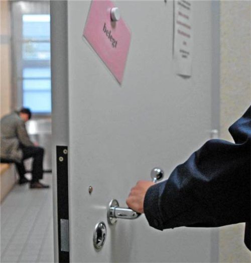 Ein 40-jähriger Mann aus Rumänien wurde jetzt in eine Haftanstalt in Bernau gebracht (Symbolbild). Foto Polizei