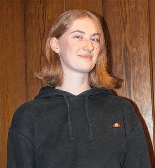 Emelie Meier besucht aktuell die 13. Klasse des Sebastian-Finsterwalder-Gymnasiums in Rosenheim.