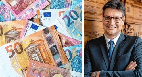 Es geht wieder ums liebe Geld: Dem Finanz- und Kreisausschuss legte Landrat Max Heimerl den Entwurf für den Kreishaushalt 2026 vor. Die Entscheidung im Kreistag steht noch aus. Foto dpa/Monika Skolimowska, Landratsamt