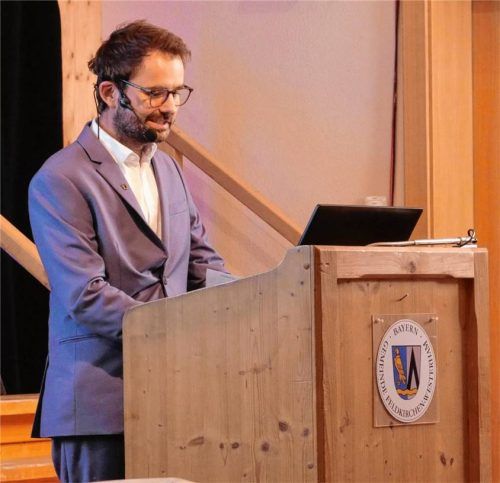 Feldkirchen-Westerhams Bürgermeister Johannes Zistl hörte sich in der Bürgerversammlung die Wünsche und Anregungen der Bürger an.
