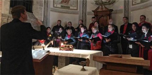 Gewohnt feierliche Stimmung erwartet die Gäste bei der Andacht in Piusheim. Foto chor