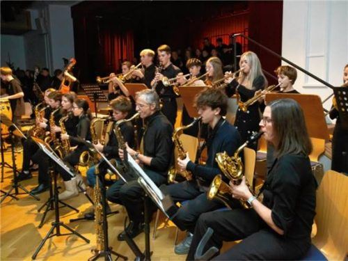 Großer Auftritt der Big Band. Foto Berger