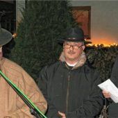 <p>Hielten Ansprachen: (von links) Gerd Schodlok, Vorsitzender des Sozialwerks Hinrichssegen, mit den Pfarrern Augustin Butacu und Andreas Strauß.</p>