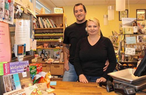 Im Bioladen der Prinzessin: Kerstin Stangl und ihr Gatte Fabian. Foto Huckemeyer