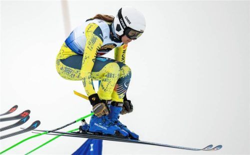 In den deutschen Farben will die Skicrosserin vom WSV Samerberg im Weltcup heuer angreifen.Foto privat