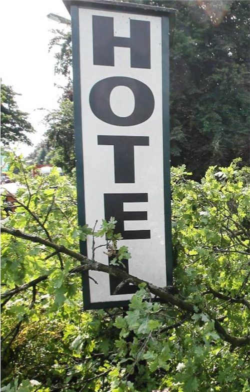 In Traunstein muss sich der Ex-Vorstand einer Hotel AG wegen Veruntreuung verantworten. Foto DPA