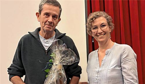 Informierten die Schlechinger Bürger: (von links) Allgemeinarzt Andreas Nohl und Vorsitzende der Bürger für Schleching Martina Hammerl-Tiefenböck. Foto re