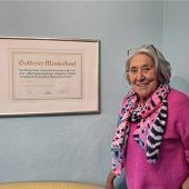 Monika Reiter schneidert seit 50 Jahren