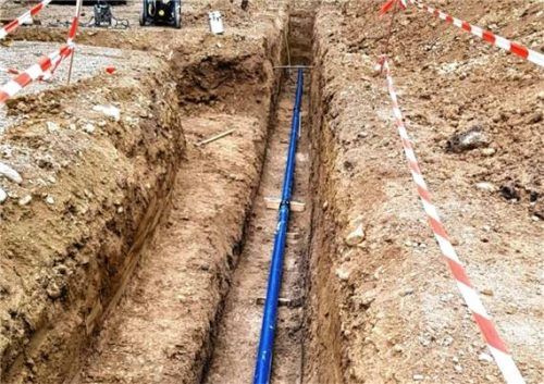 Leitungsbau durch den Zweckverband zur Wasserversorgung der Schonstetter Gruppe.Foto Zweckverband