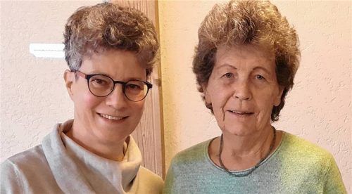 Luise Schilp (rechts) mit Martina Mauder aus dem KFD-Leitungsteam.Foto Mauder