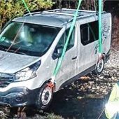 Pkw rollt in Prien in die Prien