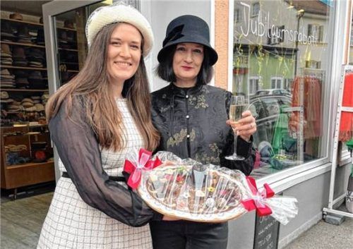 Regina Knittlberger und Renate Wortmann.Foto meindl