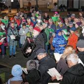 300 Rosenheimer beim OVB-Weihnachtssingen