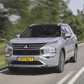 Solider Kumpel mit der Kraft der zwei Herzen