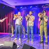 Krachen lassen, aber mit ganz viel Herz