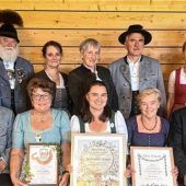 Schalkfrau Renate Reitner für 50 Jahre im Verein ausgezeichnet