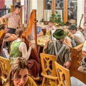 Otto Dufter und Andreas Hilger leiten Nachwuchs an