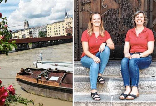 Wasserburg ist immer eine Reise wert – das wissen auch Andrea Aschauer und Monika Häuslmann (rechts) von der Touristinfo. Foto mb/Touristinfo Wasserburg