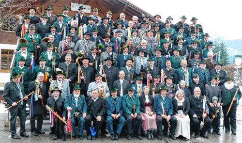 Zu ihrem Treffen kamen die Mitglieder der Hochzeitsladergemeinschaft in Reit im Winkl zusammen.Foto Hauser