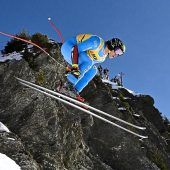 Franzoni fliegt zum Sieg in Wengen