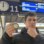 Wer hat an der Uhr gedreht?