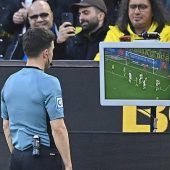 Weg mit der Lupe durch den VAR