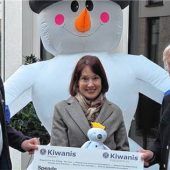 Aktion zugunsten des Vereins Schneekönige